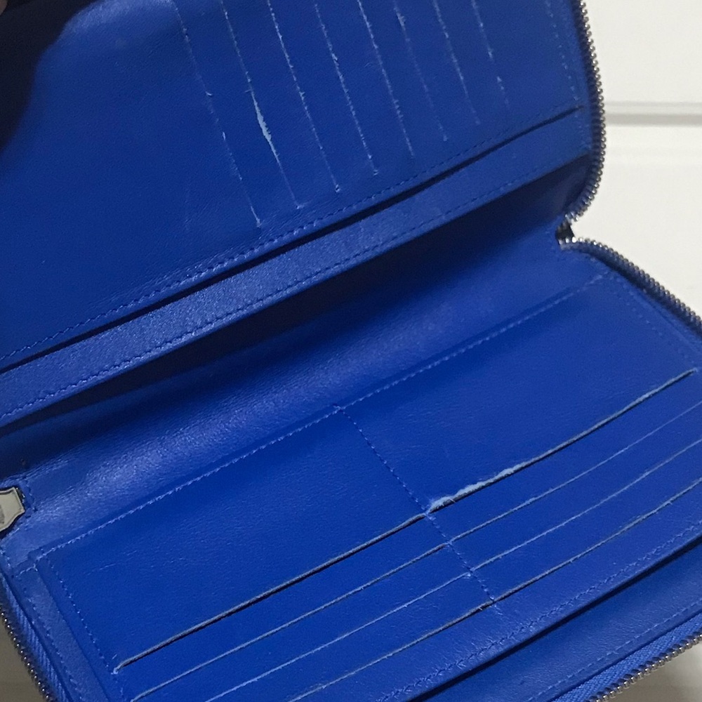 π ELECTRIC BLUE QUILTED LEATHER CHANEL ZIP AROUND ZIPPY LARGE ORGANIZER WALLET - Picture 6 of 12